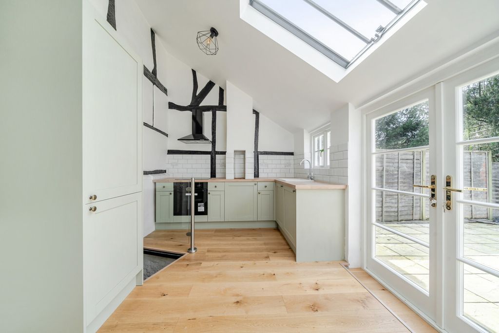 Property photo 3 of 11 1447285-8-69E0Edc...