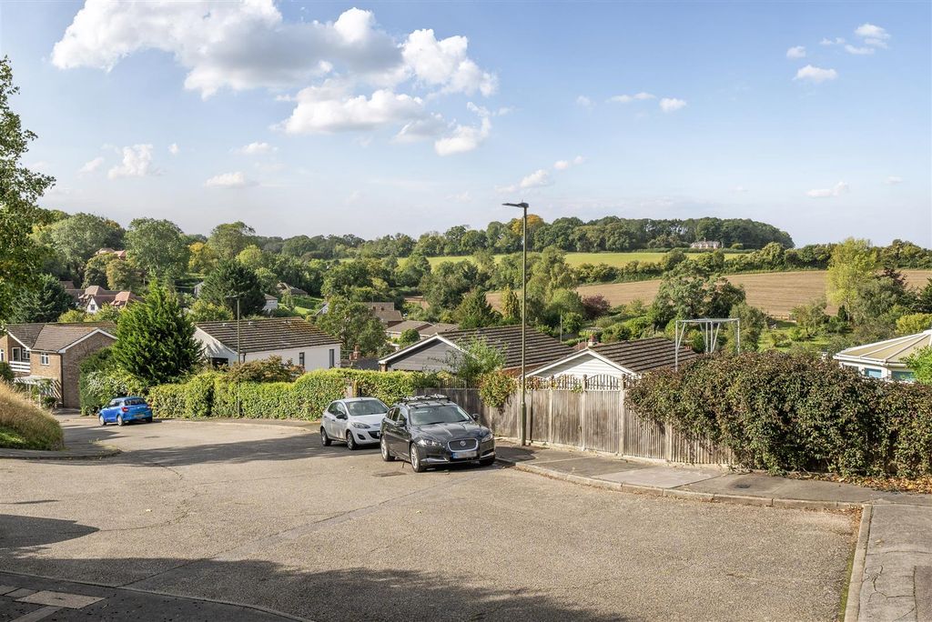 Property photo 2 of 20 1353557-3-68c7Faa463Cf9.Jpg