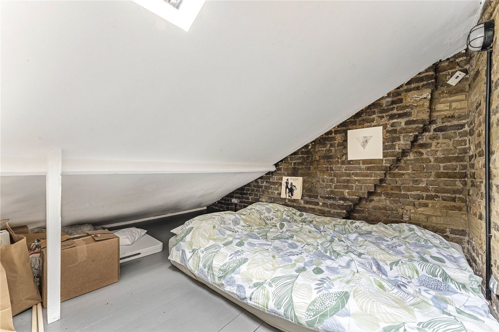 Property photo 3 of 18 Mezzanine