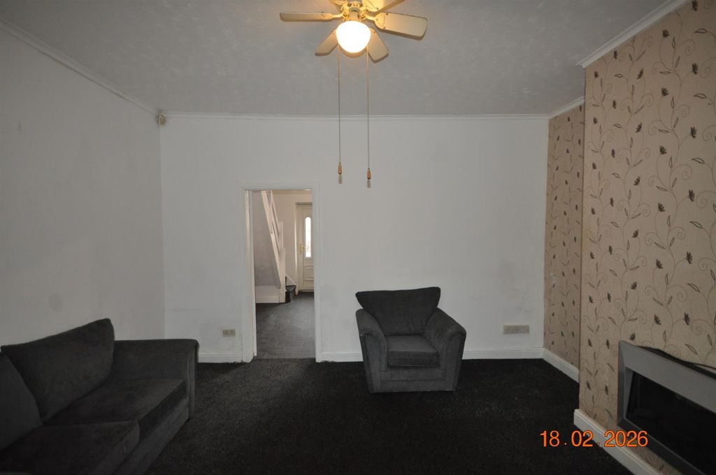 Property photo 3 of 17 c30A33c7-421A-477E-94E4-E09Fe99008A5.Jpg