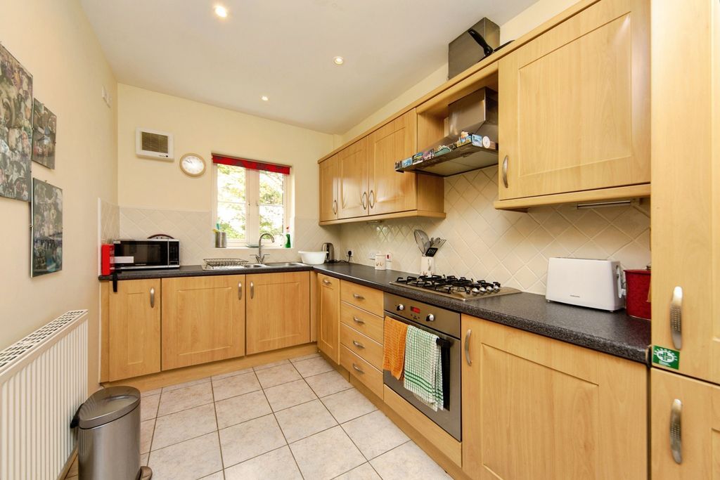 Property photo 3 of 11 Pbox-Img.Jpg