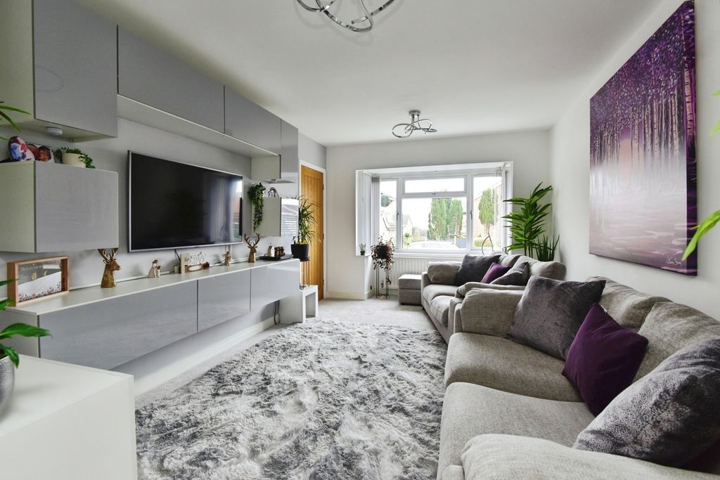 Property photo 2 of 38 Pbox-Img.Jpg