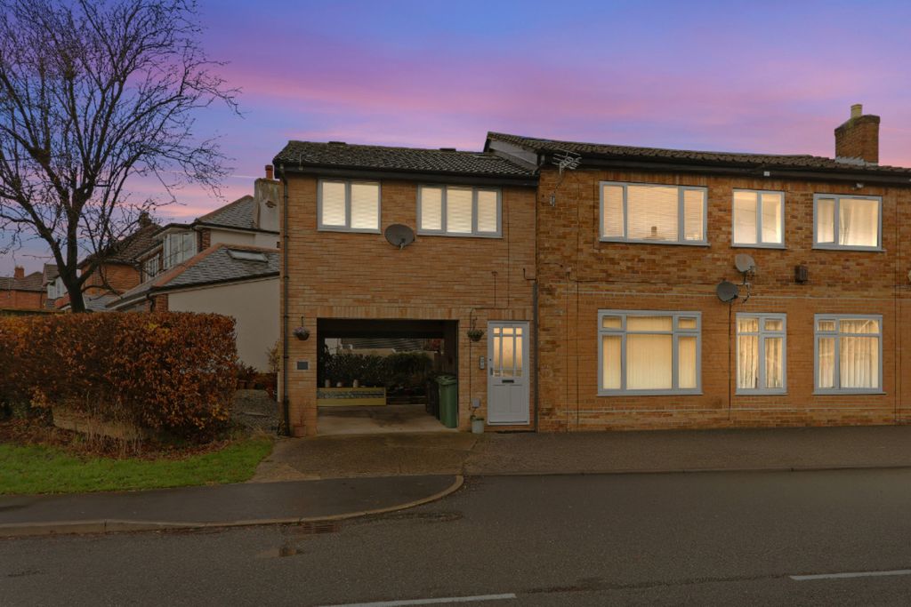 Property photo 1 of 21