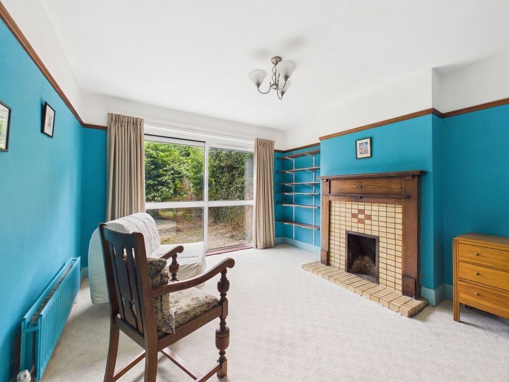 Property photo 3 of 15 Sitting Room