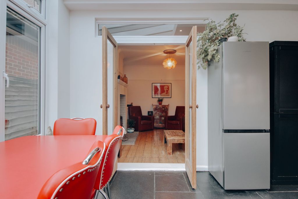 Property photo 1 of 14 Lounge Doors