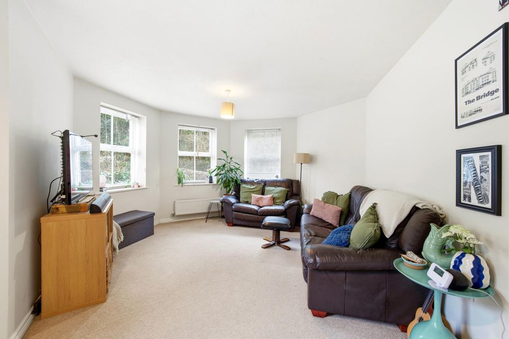 Property photo 3 of 13 Living Room