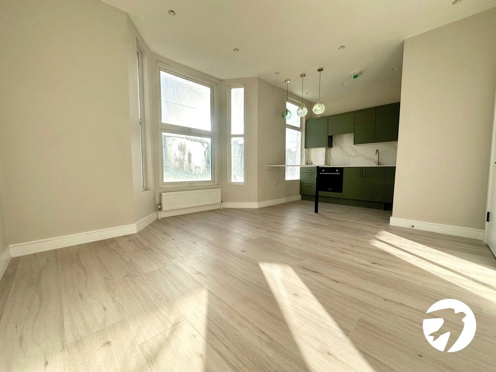 Property photo 2 of 16 Picture 2