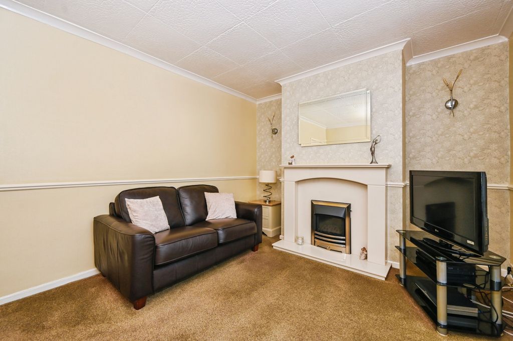 Property photo 3 of 15