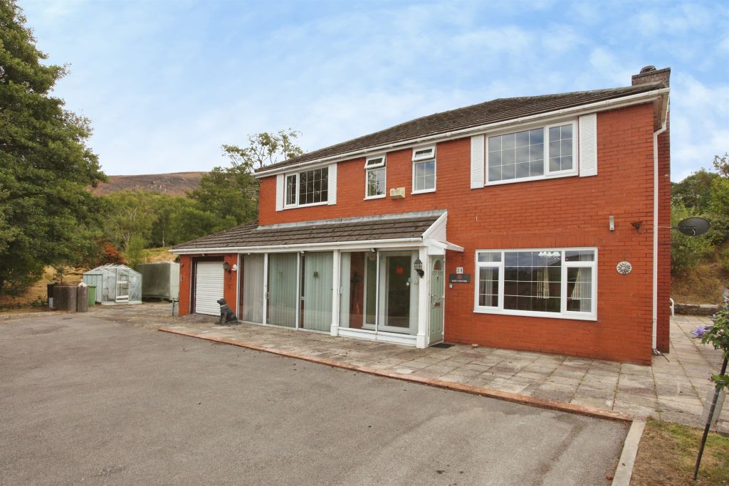 Property photo 3 of 37