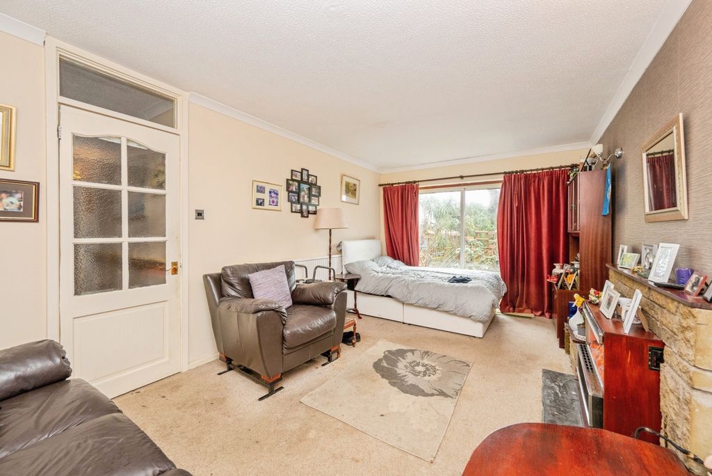 Property photo 3 of 20 Pbox-Img.Jpg