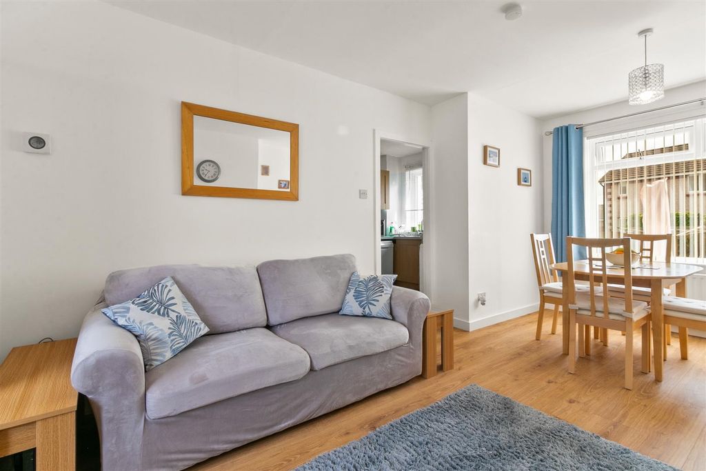 Property photo 3 of 23 Riddon-5.Jpg
