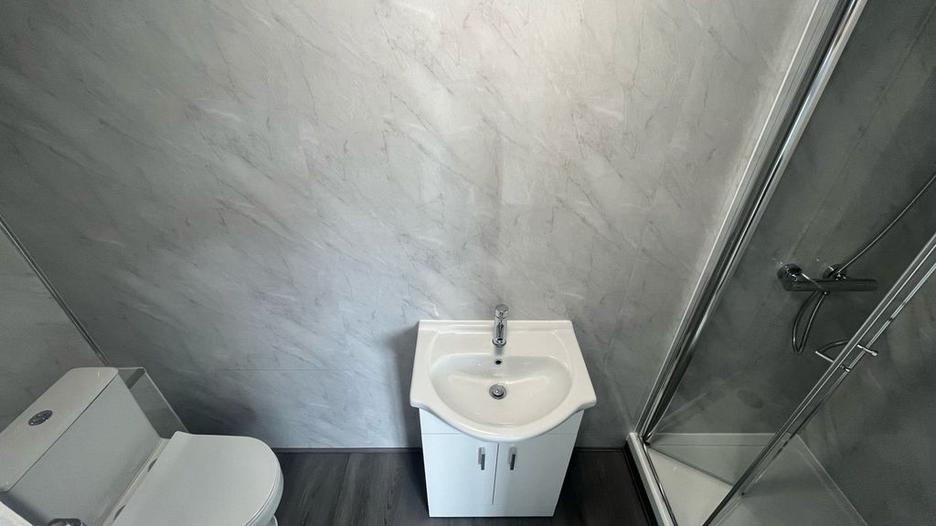 Property photo 2 of 3