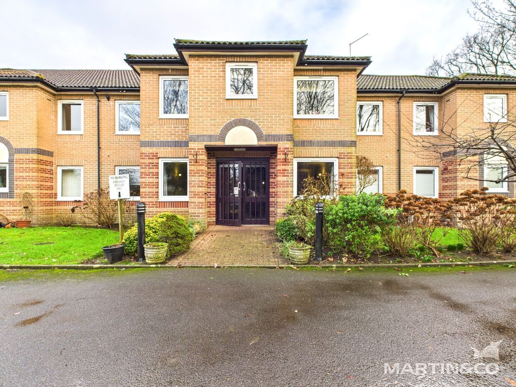 Property photo 1 of 6