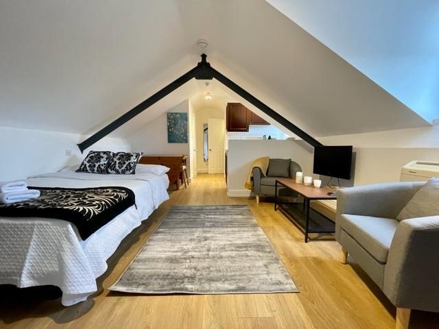 Property photo 1 of 7 1