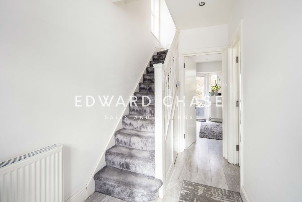 Property photo 2 of 16 Photo 10