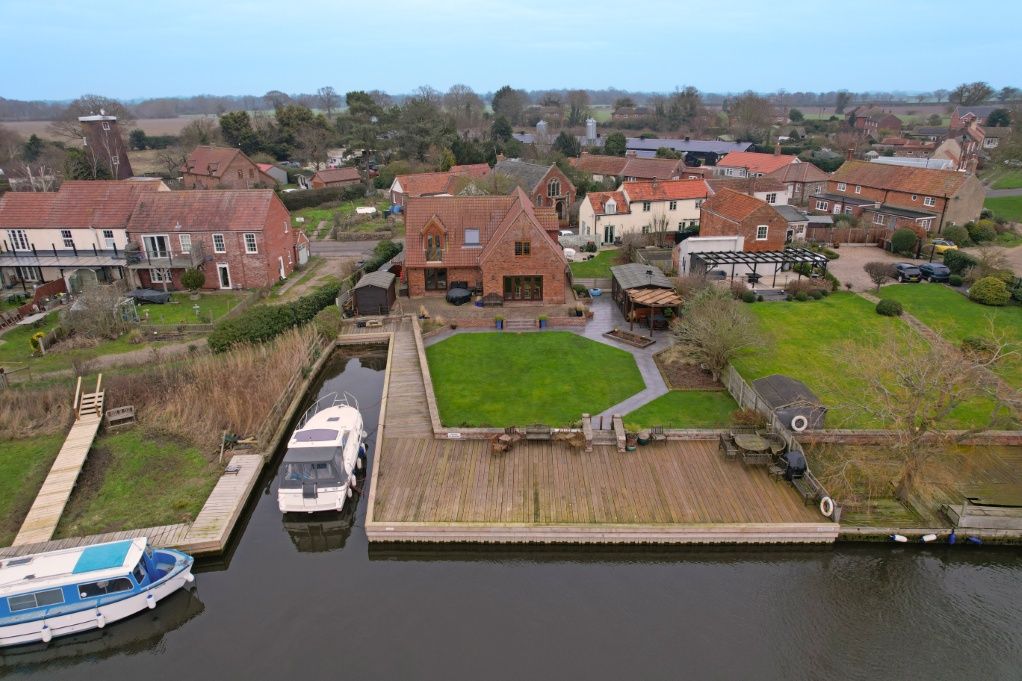 Property photo 1 of 30