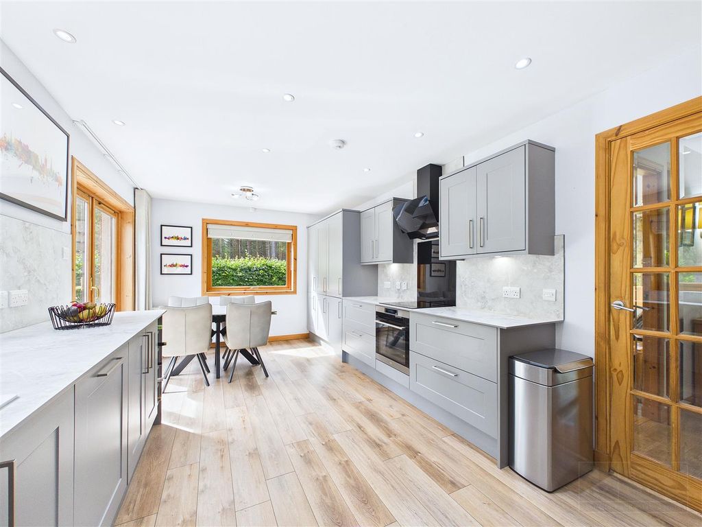 Property photo 3 of 35 Kitchen / Dining