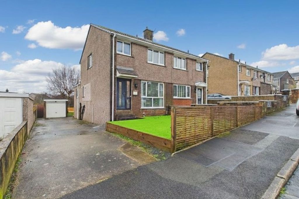 Property photo 1 of 20