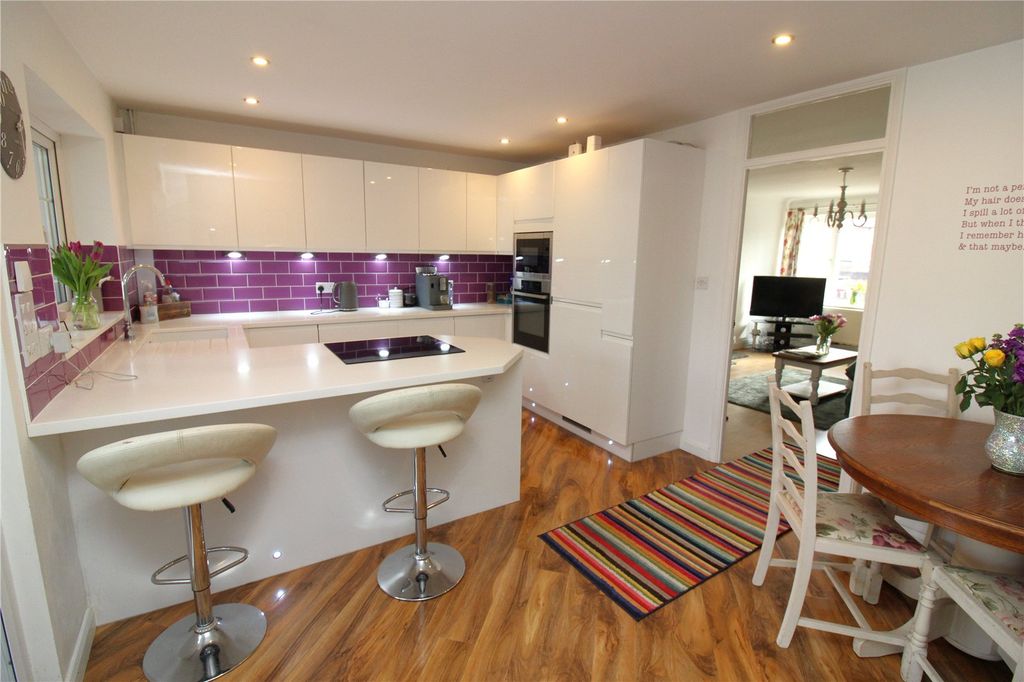 Property photo 2 of 20 Picture No. 05