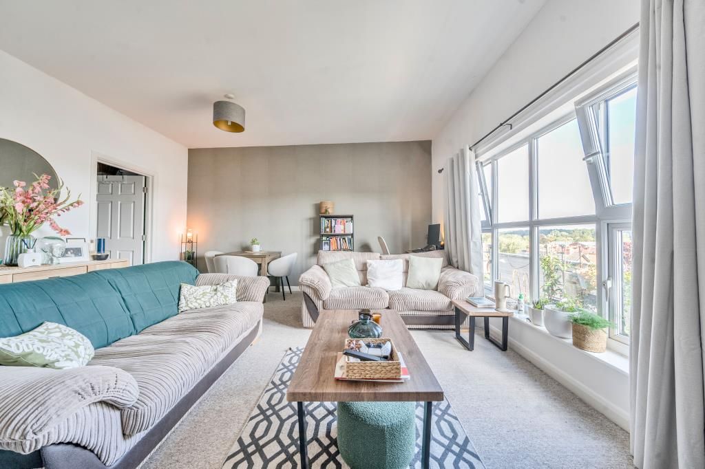 Property photo 3 of 15 Living Room