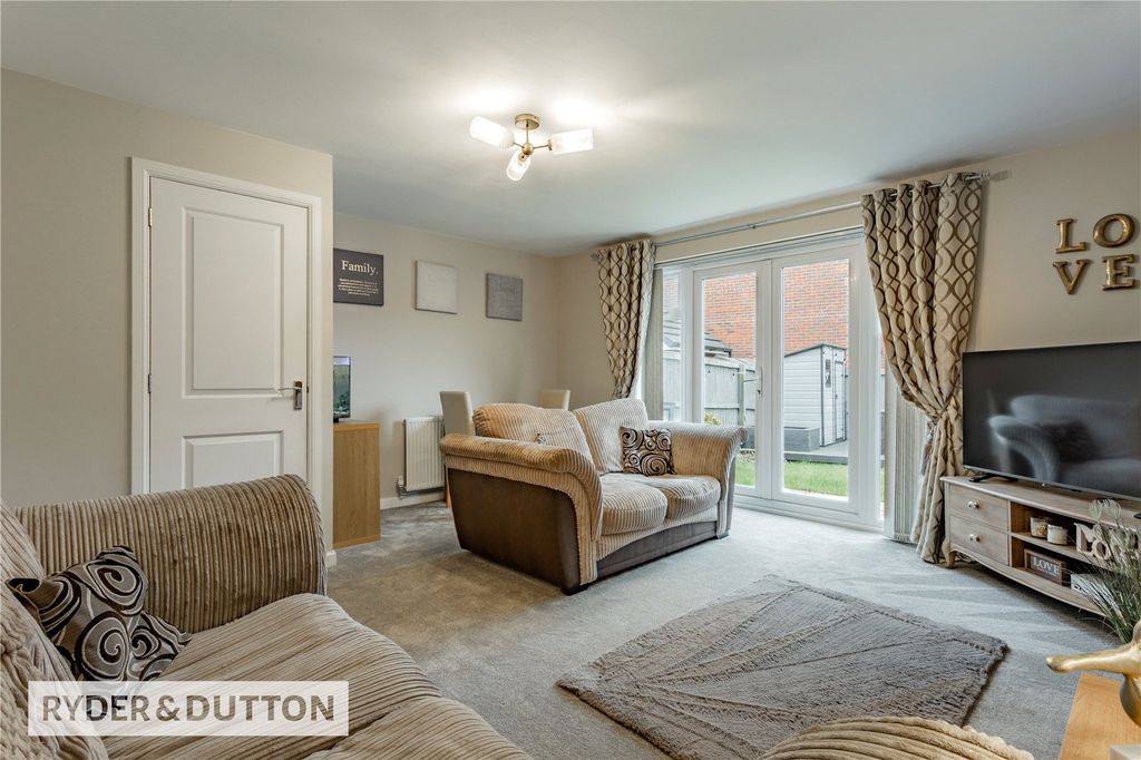 Property photo 3 of 26 Picture No. 27