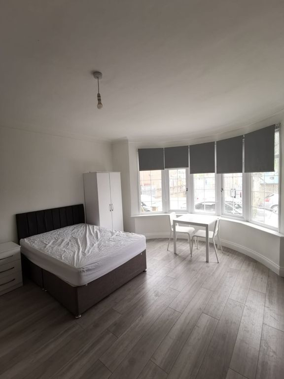 Property photo 1 of 12 0841107E-4c21-4B4c-Bcac-237d8Bd51061