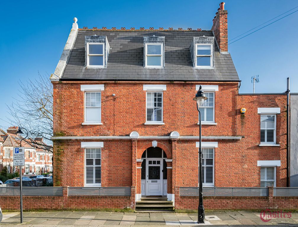 Property photo 1 of 21 Front (Exterior)