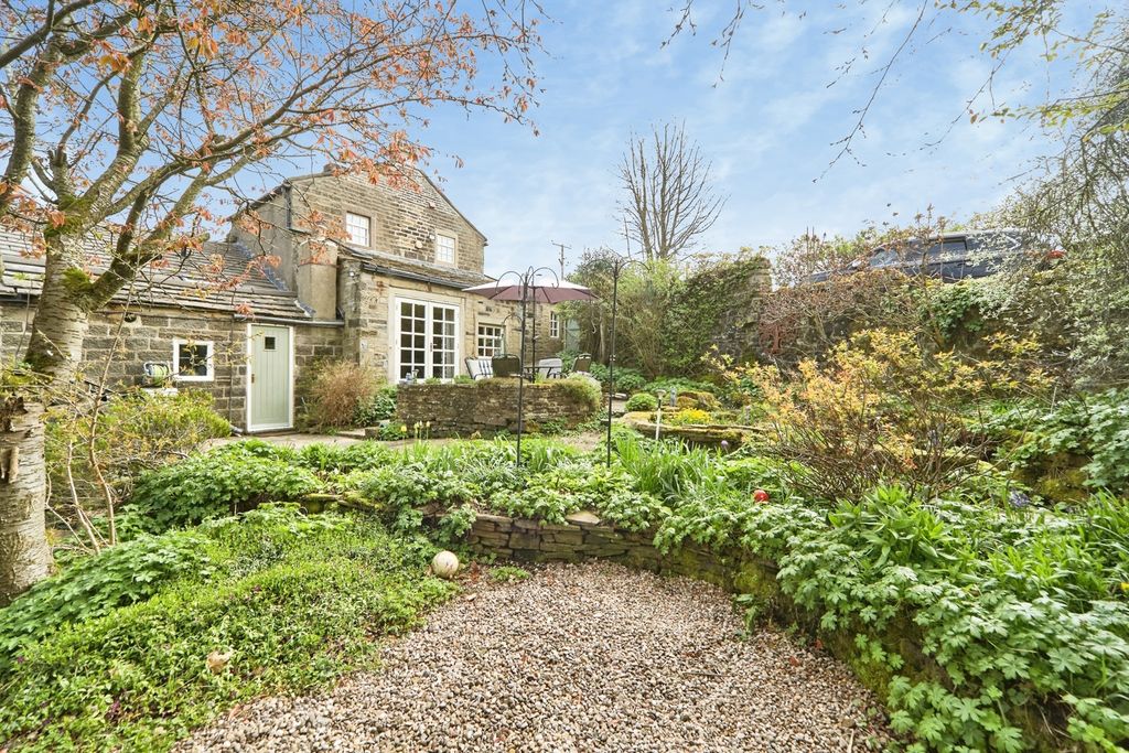 Property photo 1 of 29 Photo