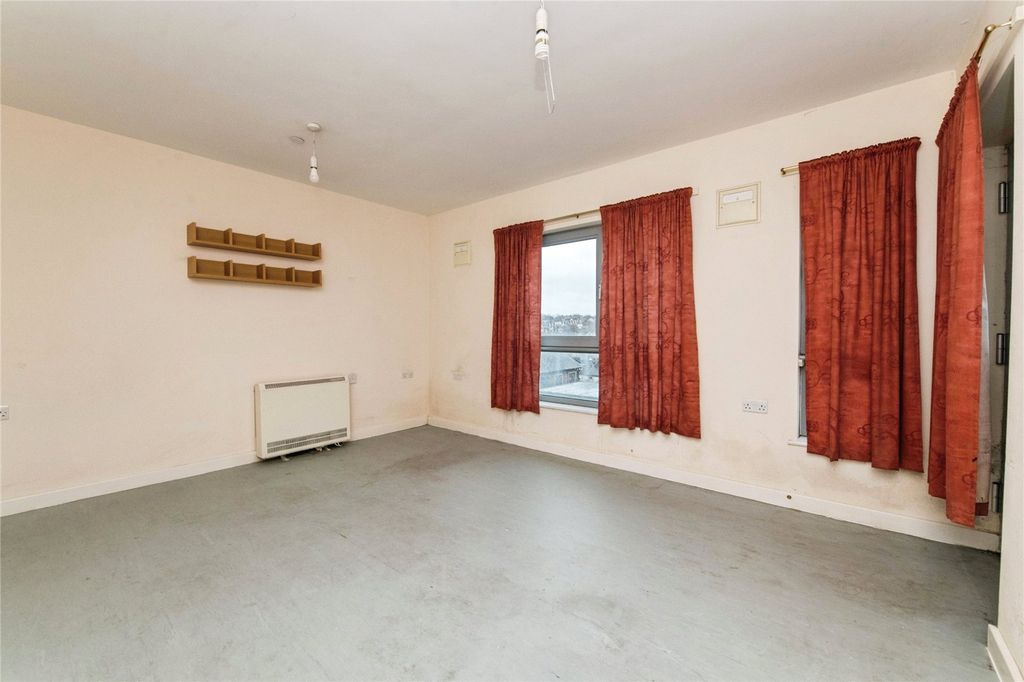 Property photo 2 of 9 Picture No. 08