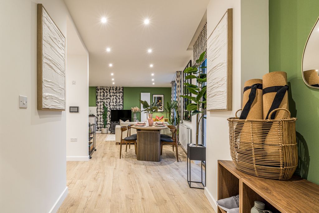 Property photo 3 of 24 Images