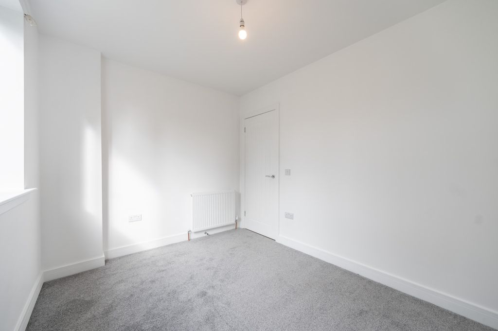 Additional image 8 of 2 bed flat to rentWoodhouse Court, Busby, Glasgow G76