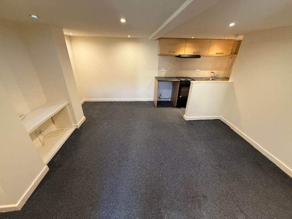 Property photo 2 of 11 Image0