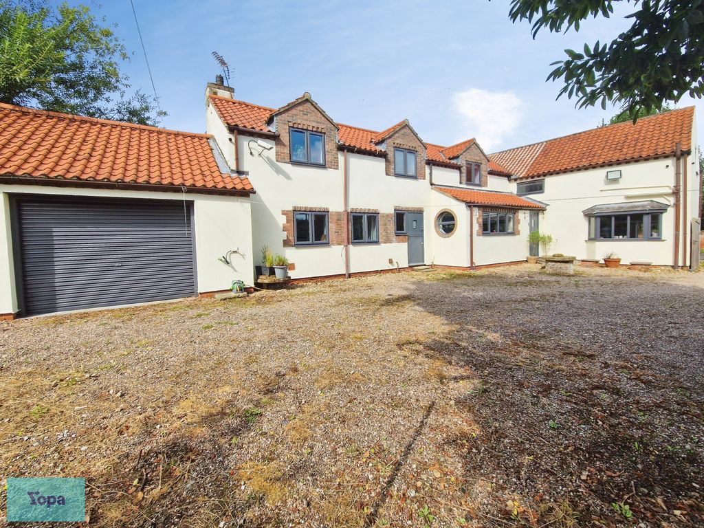 Property photo 1 of 36 Ec4B33c0-1000137649