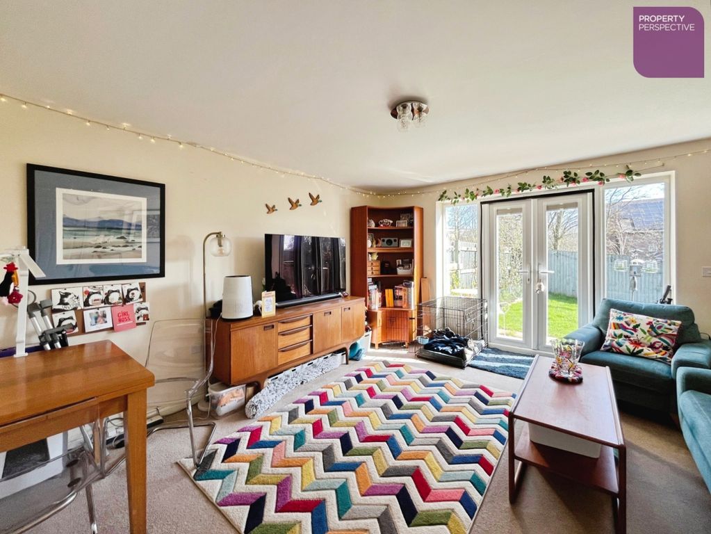 Property photo 2 of 17 Living Room