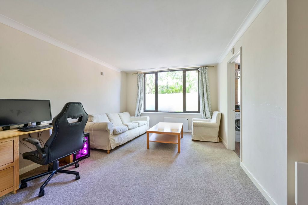 Property photo 3 of 7
