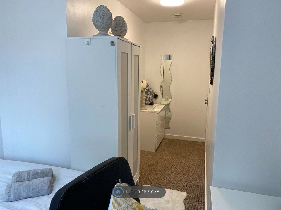 Property photo 1 of 15 Bedroom 3