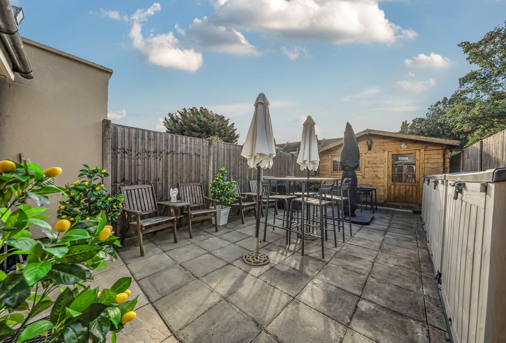 Property photo 2 of 11 1360450-5-68Db9d5...