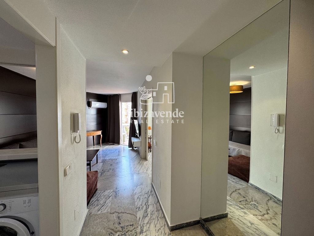 Property photo 2 of 50