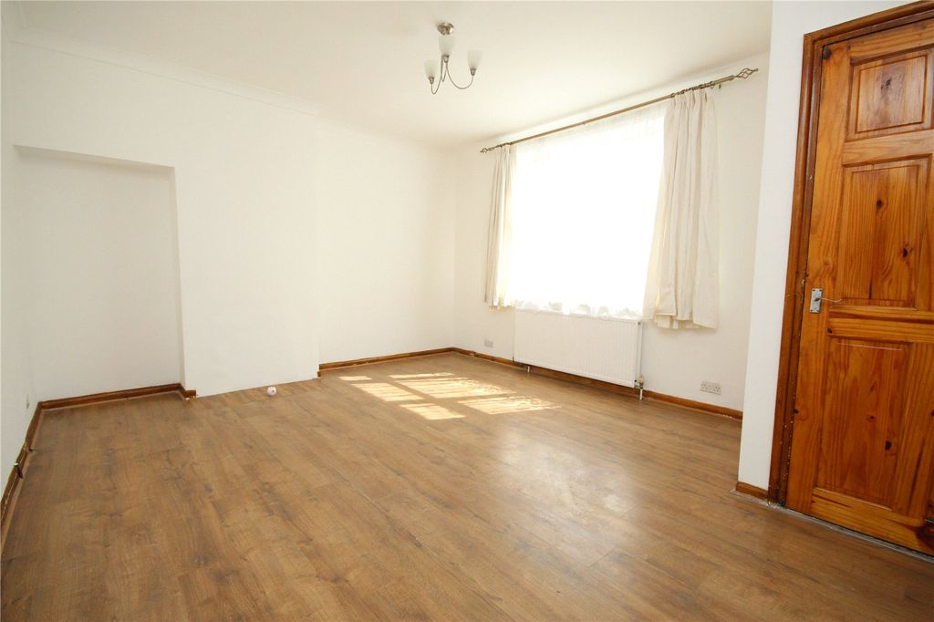 Property photo 3 of 9 Picture No. 09