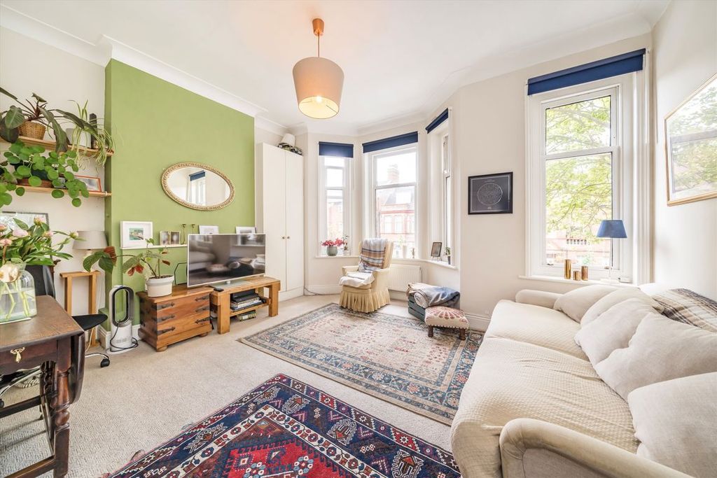 Property photo 2 of 7
