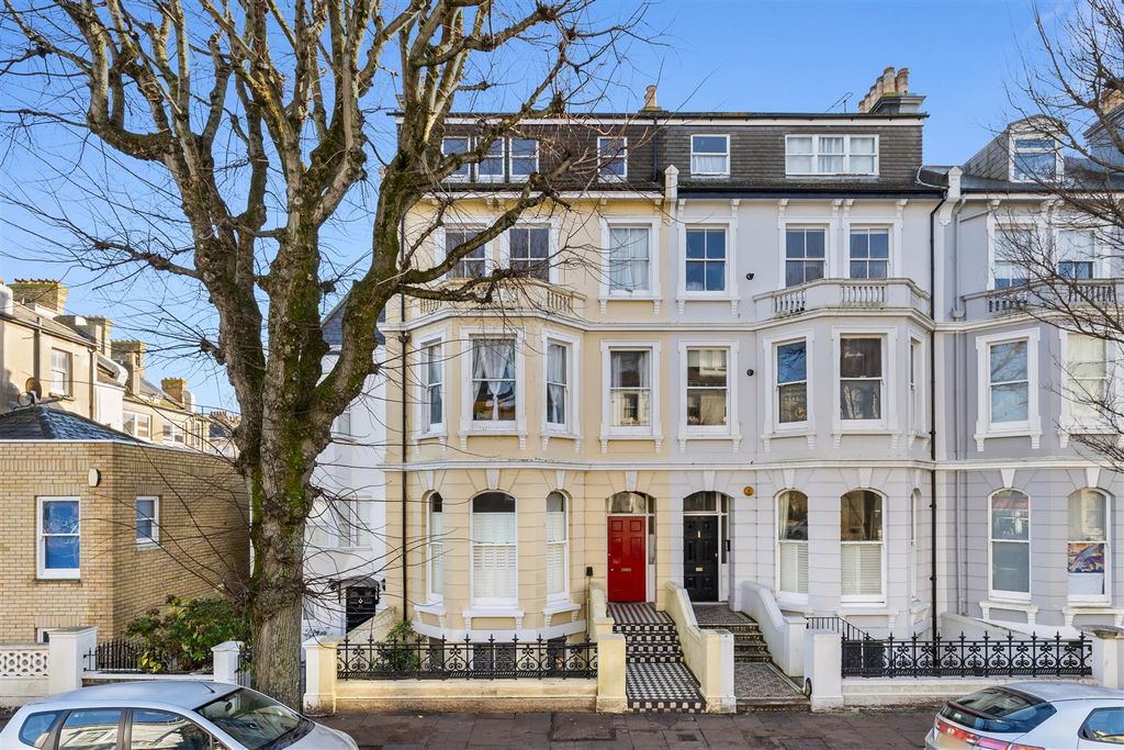 Property photo 2 of 15 Exterior