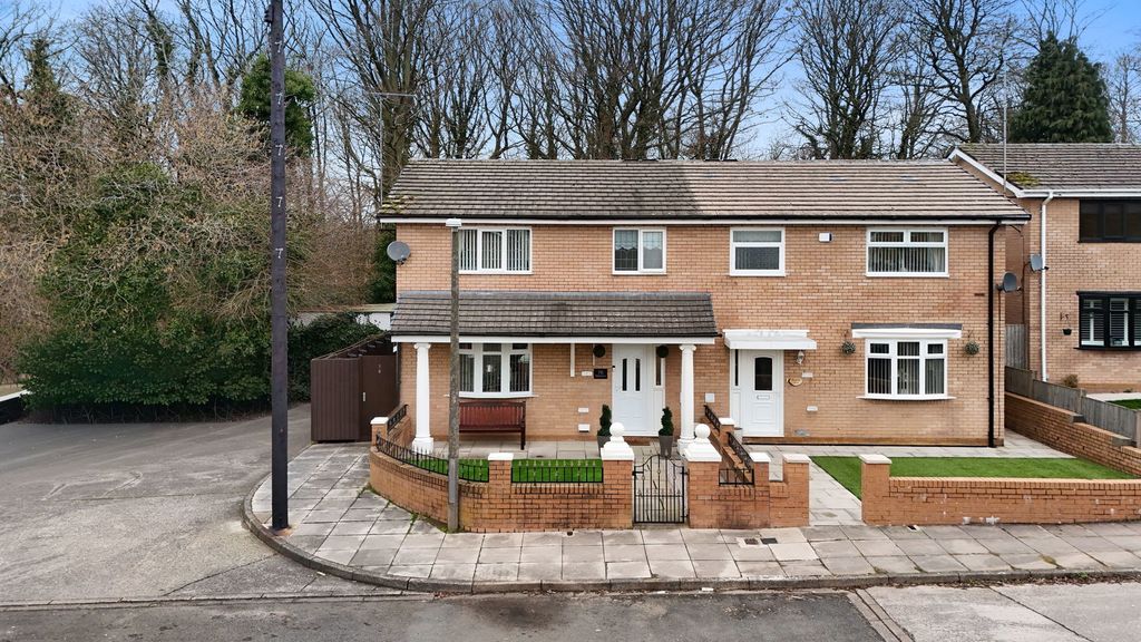 Property photo 1 of 32