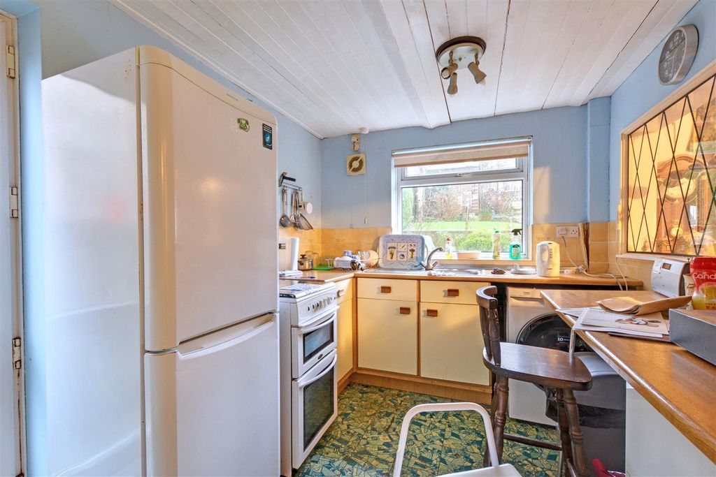 Property photo 2 of 17 Kitchen.Jpeg