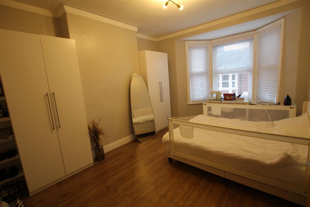 Property photo 2 of 7 Img_4864.Jpg