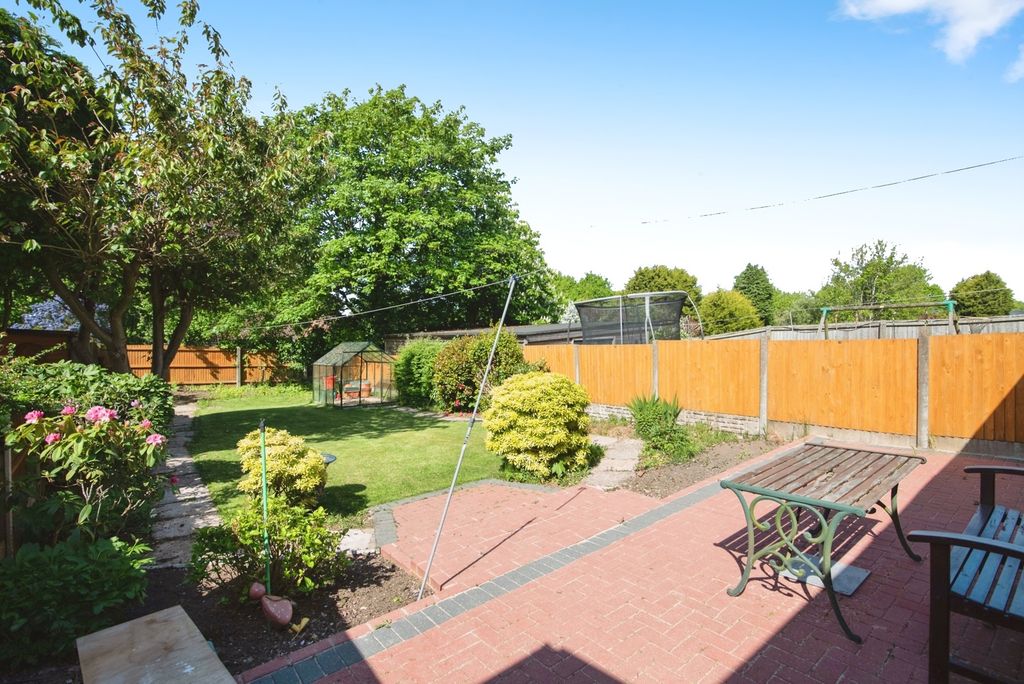 Property photo 3 of 16 Photo