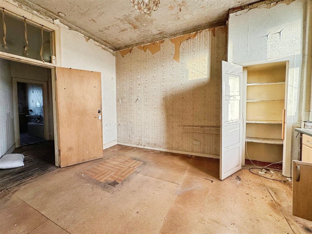 Property photo 3 of 10 3.Jpg