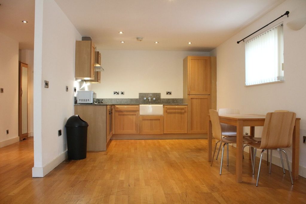 Property photo 3 of 10 Img_26575_10_Original.Jpg