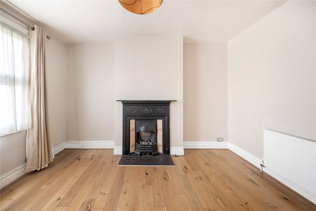 Property photo 3 of 20 Picture No. 04