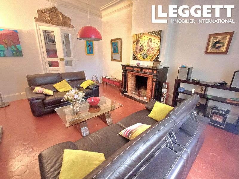 Property photo 2 of 10