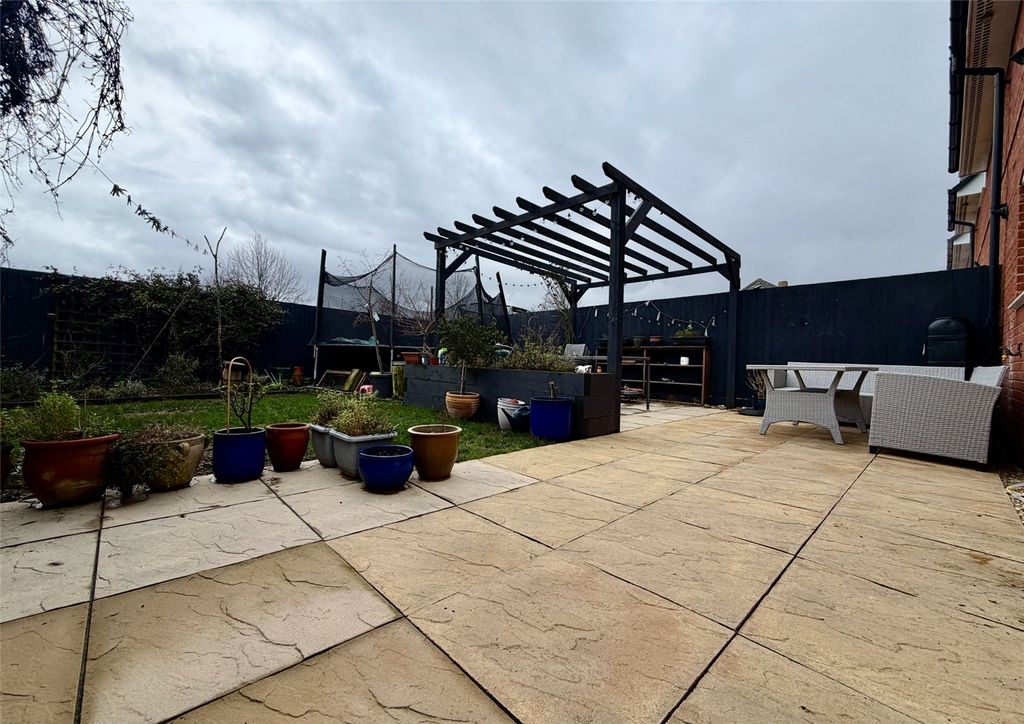 Property photo 3 of 13 Picture No. 02